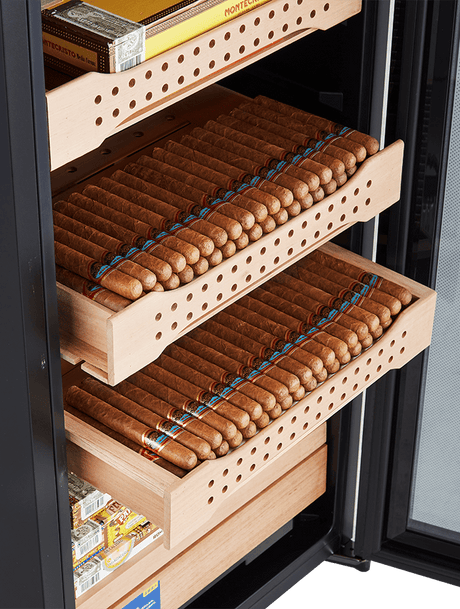 CH1200 – High-end cigar humidor with full glass front, cedar wood interior, fingerprint lock, and temperature & humidity control.